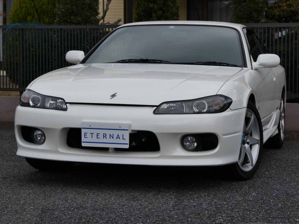 2000年モデル 日産 シルビア S15 スペックR 6MT パールホワイト | ETERNAL|千葉県の輸入車、中古車専門販売